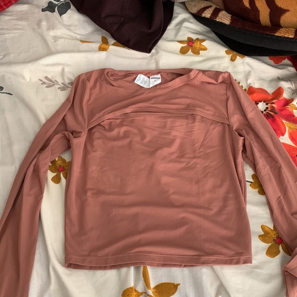 ALPHALETE KEYHOLE CROP TOP MAUVE PINK SIZE MEDIUM - Picture 2 of 2